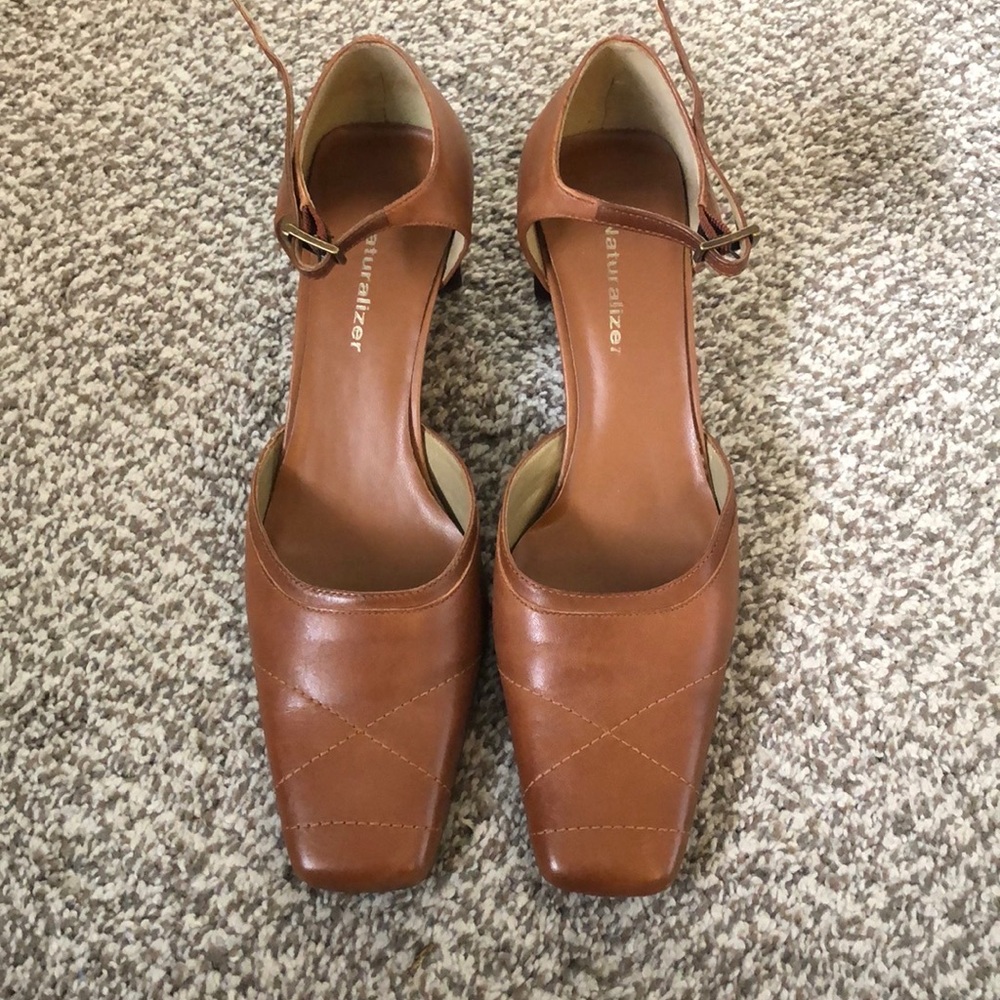 Naturalizer Shania Square Toe Brown Heels 8
